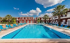 Yakinthos Hotel